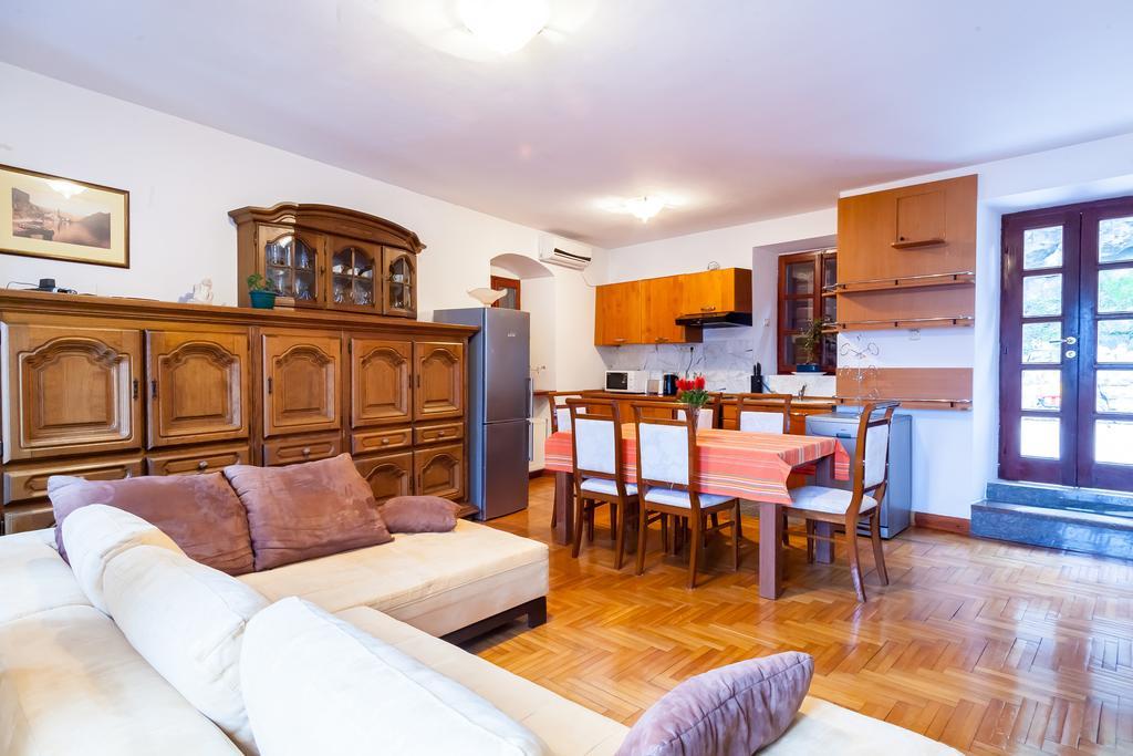 Villa & Apartments Perasto Kültér fotó